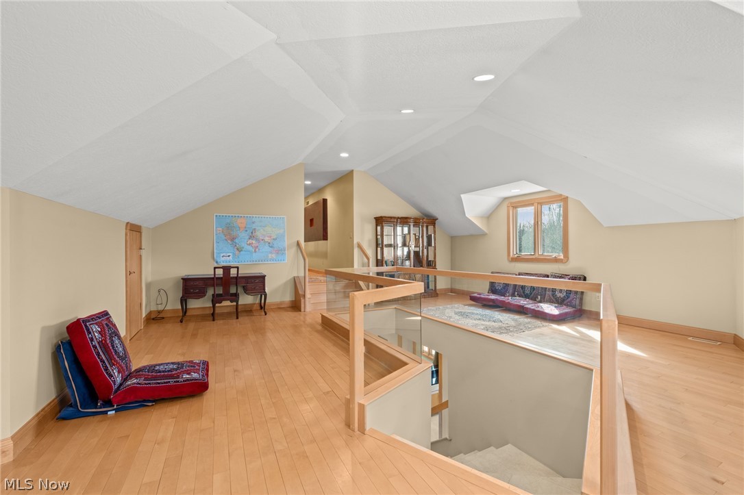 25 Brandon Court Moreland Hills OH 44022
