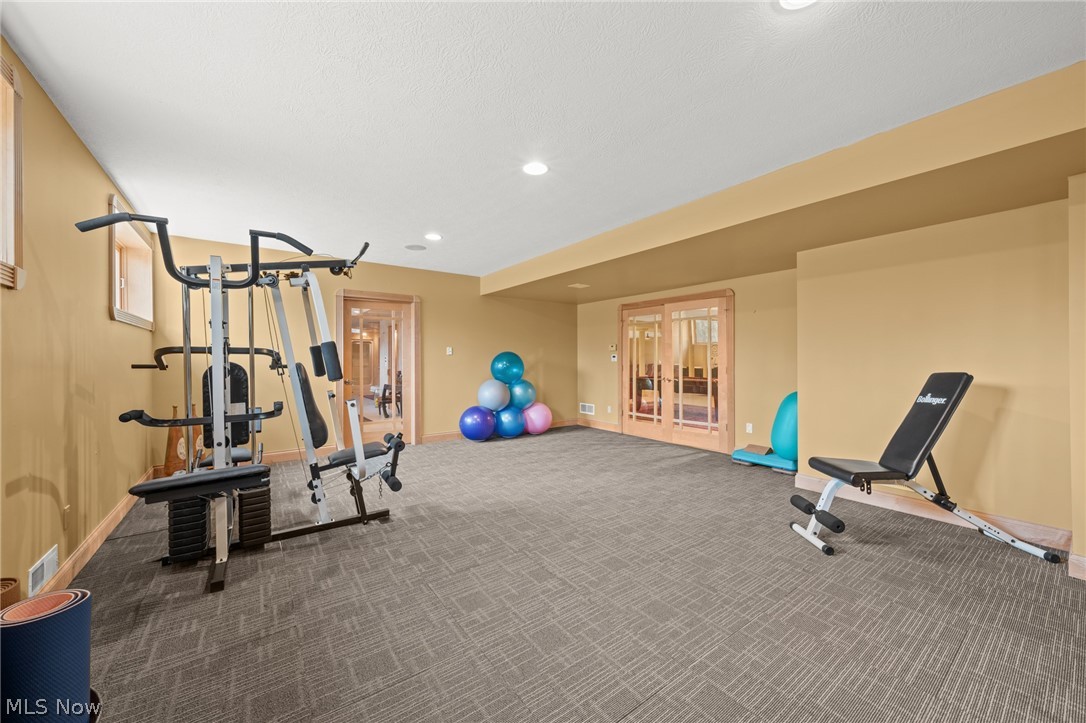 25 Brandon Court Moreland Hills OH 44022