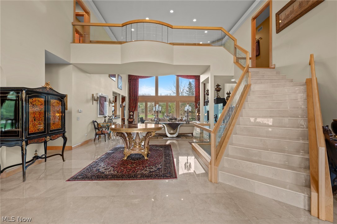 25 Brandon Court Moreland Hills OH 44022