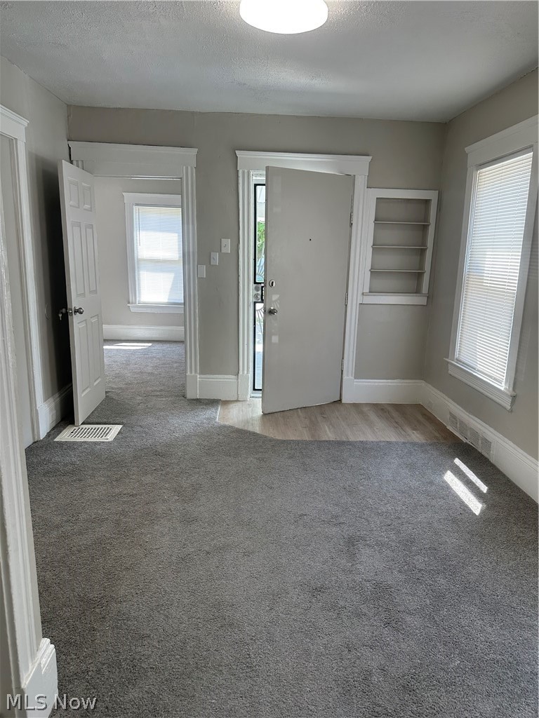 4144 E 111th Street Cleveland OH 44105