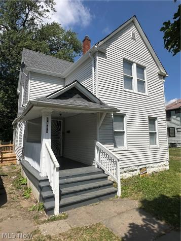 4144 E 111th Street Cleveland OH 44105