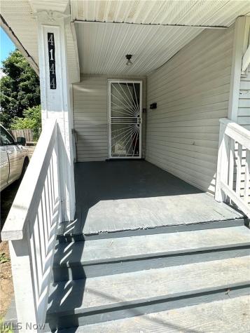 4144 E 111th Street Cleveland OH 44105