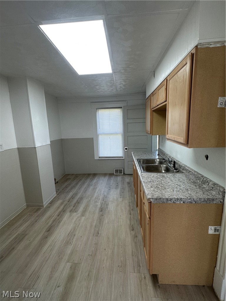 4144 E 111th Street Cleveland OH 44105