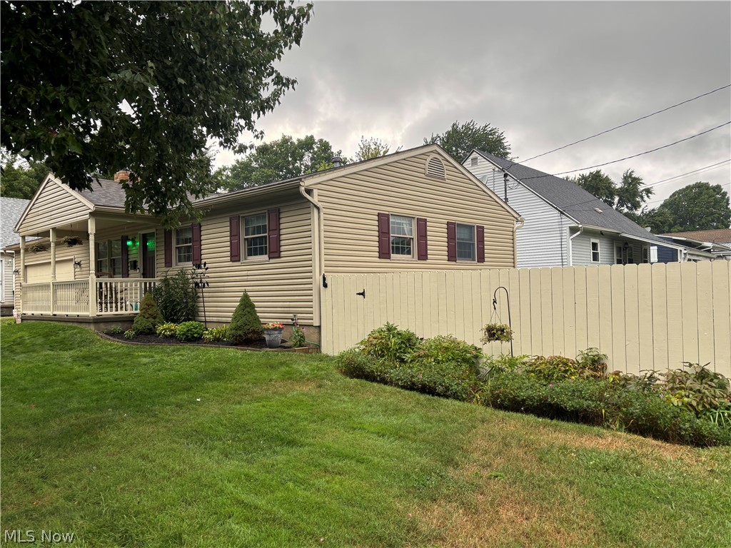 871 Hancock Avenue Akron OH 44314