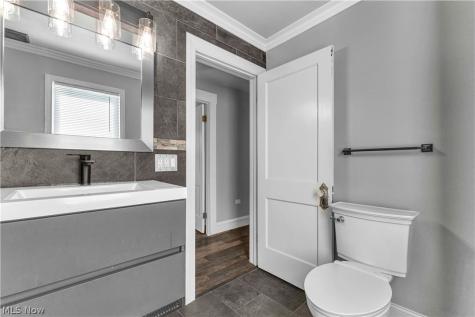 1270 Lakeland Avenue Lakewood OH 44107