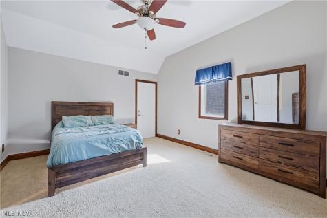 391 Barlow Road Hudson OH 44236