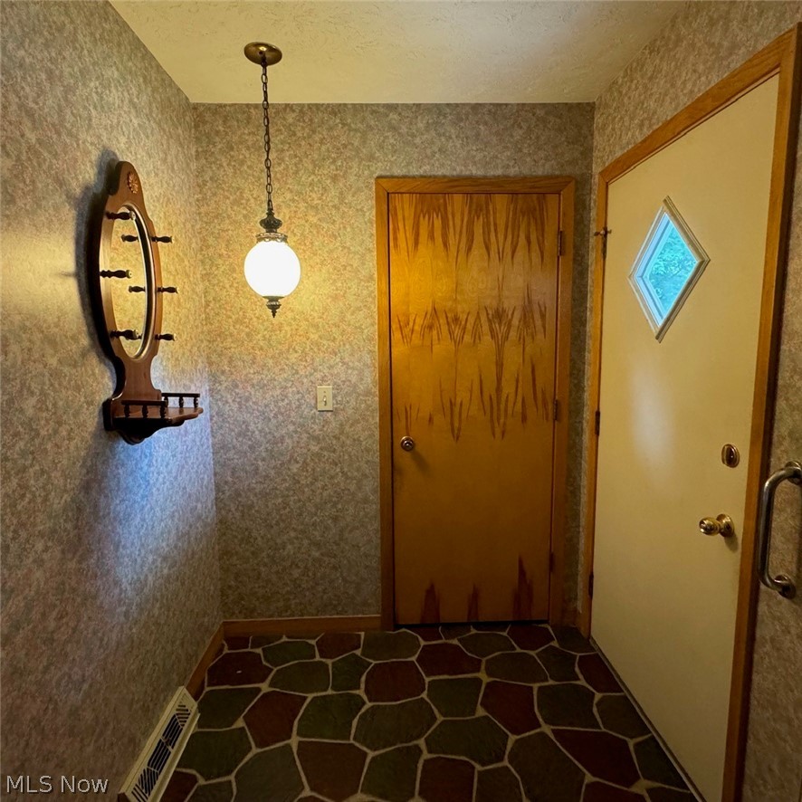 289 Middlefield Drive Akron OH 44312