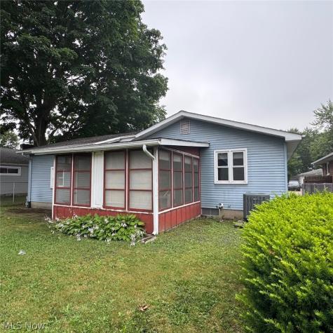289 Middlefield Drive Akron OH 44312