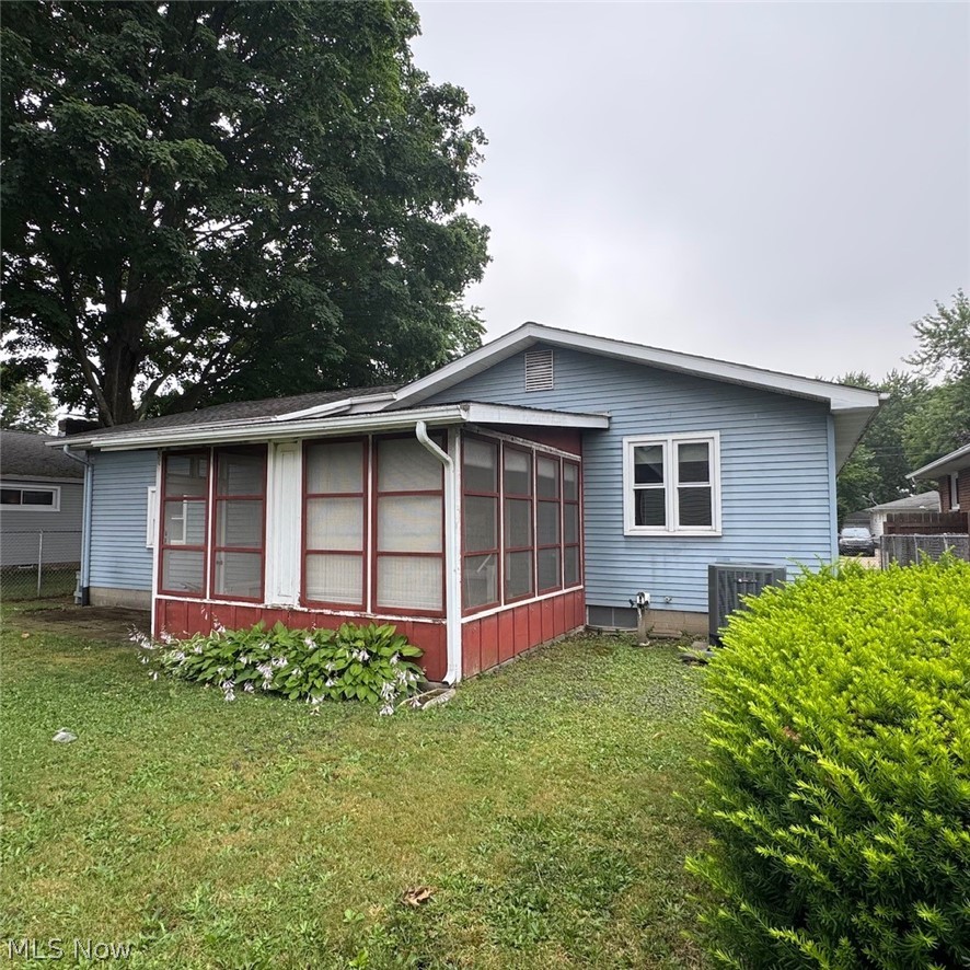 289 Middlefield Drive Akron OH 44312