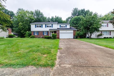 545 Oakridge Drive Youngstown OH 44512