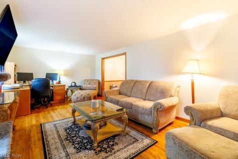 545 Oakridge Drive Youngstown OH 44512