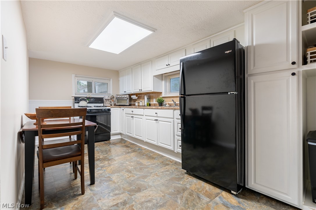 391 Alpha Avenue Akron OH 44312