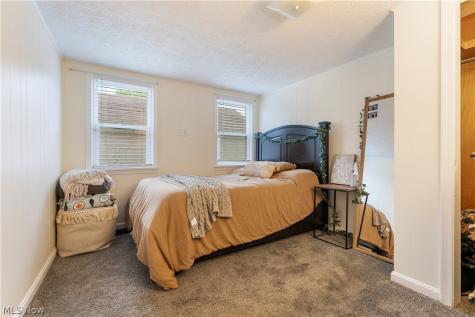 391 Alpha Avenue Akron OH 44312