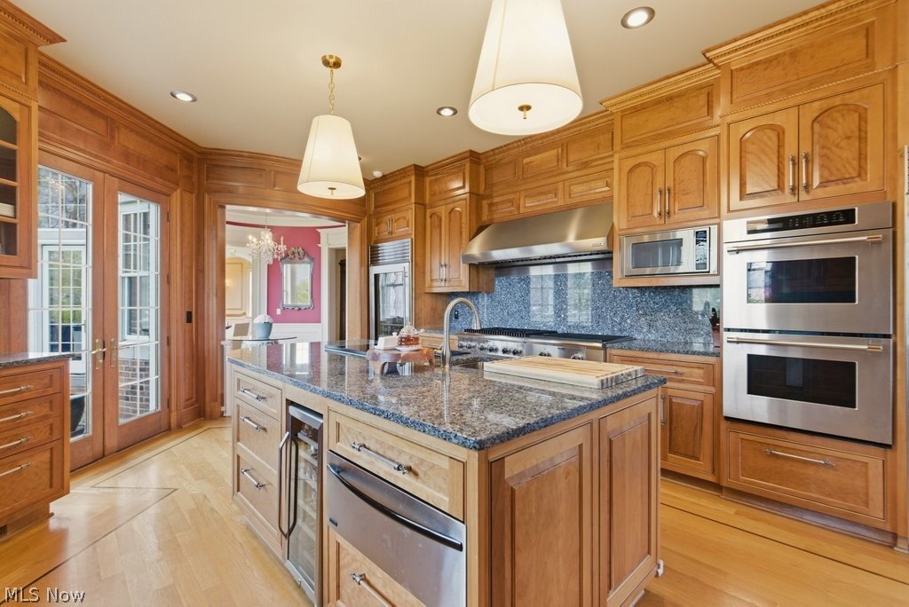 352 Bingham Court Bratenahl OH 44108
