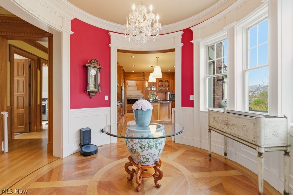 352 Bingham Court Bratenahl OH 44108