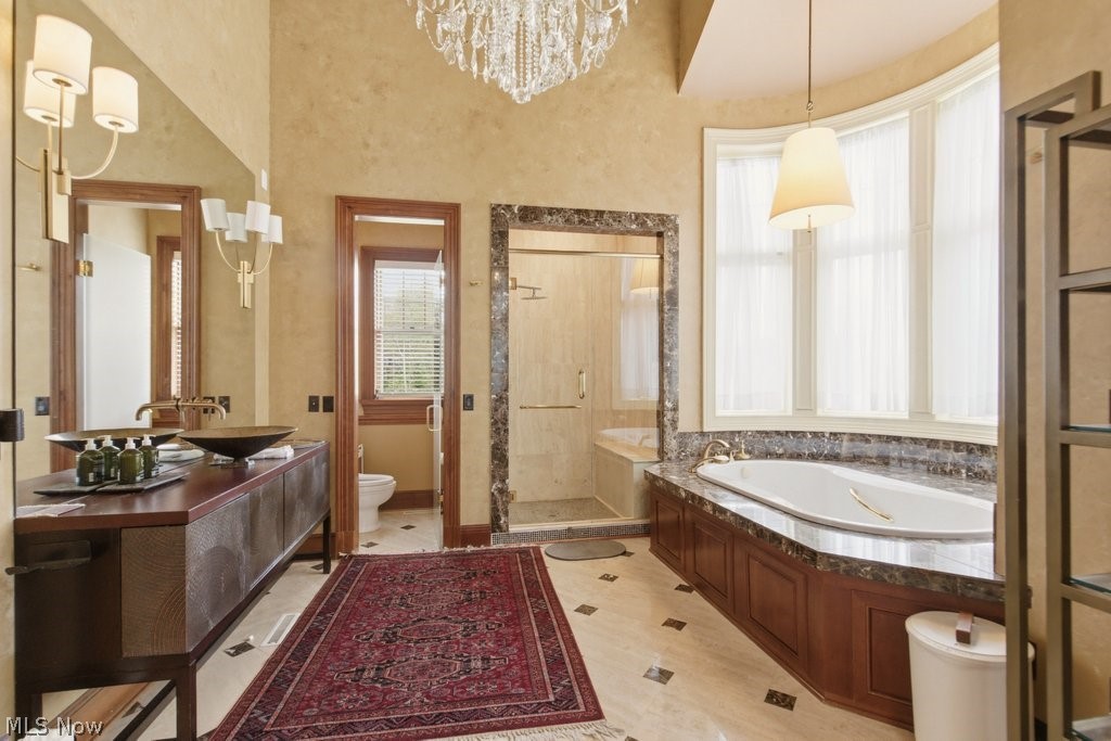 352 Bingham Court Bratenahl OH 44108
