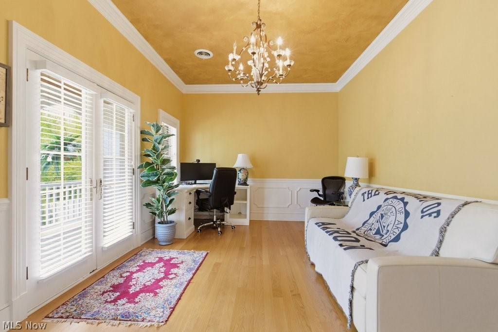 352 Bingham Court Bratenahl OH 44108