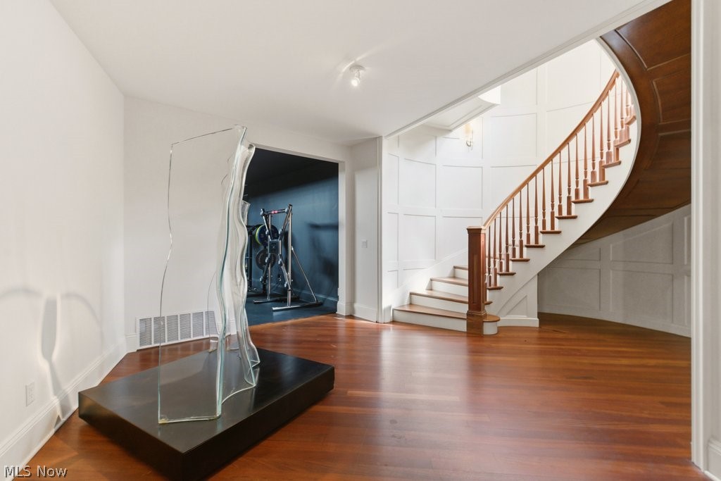 352 Bingham Court Bratenahl OH 44108