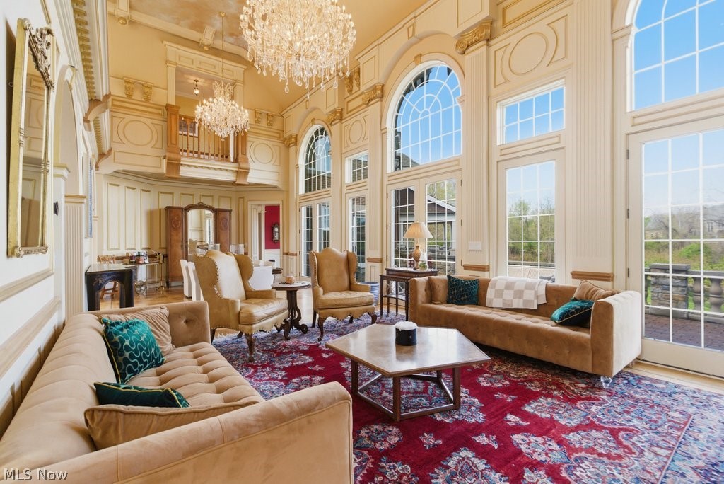 352 Bingham Court Bratenahl OH 44108