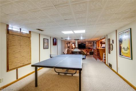 5269 Woodview Avenue Louisville OH 44641