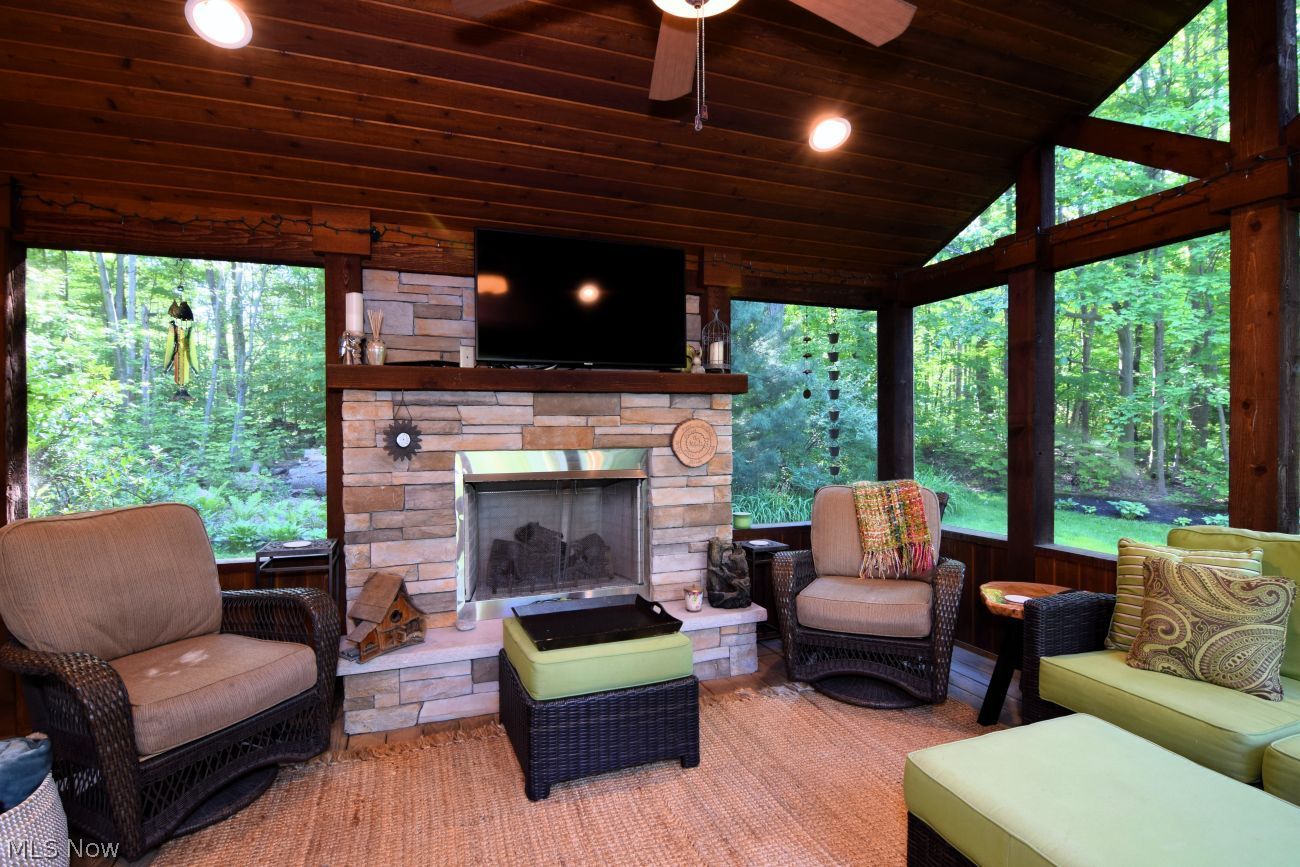 17927 Elliott Drive Chagrin Falls OH 44023