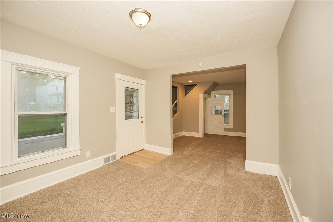 2104 11th Street Akron OH 44314