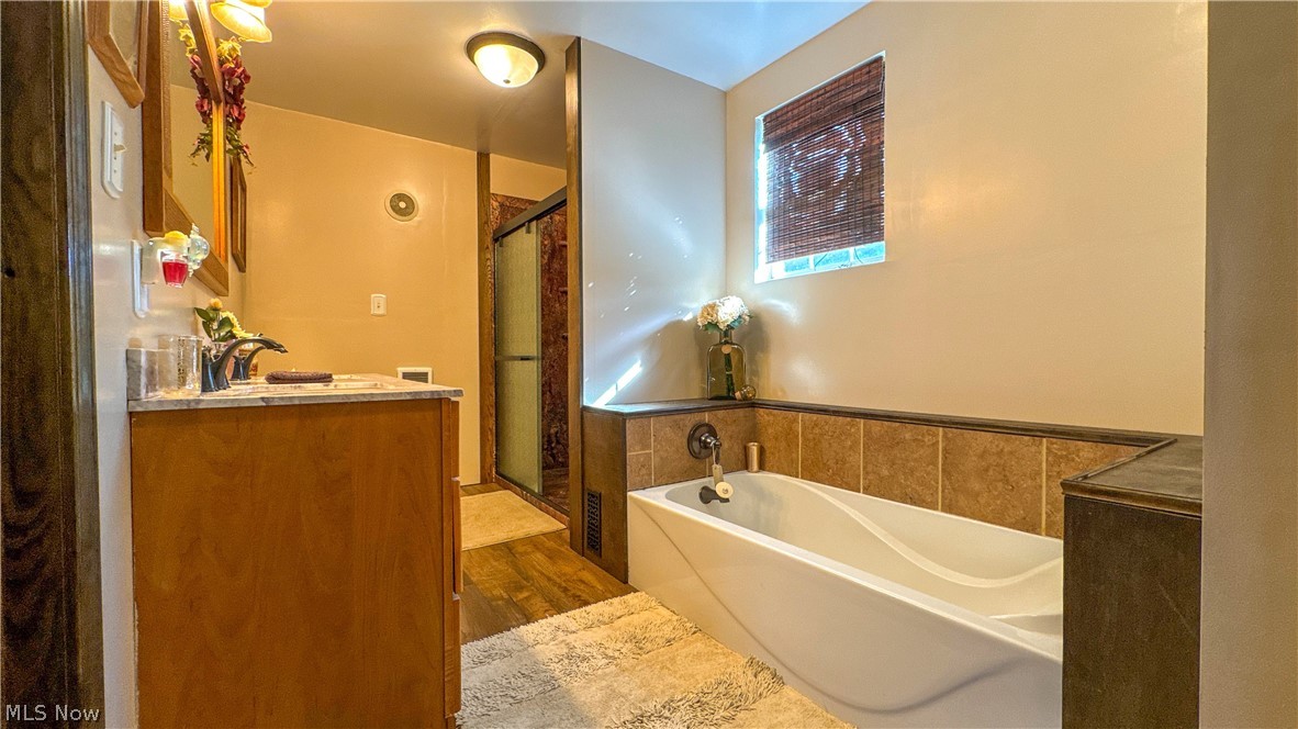 418 E Tuscarawas Avenue Gnadenhutten OH 44629