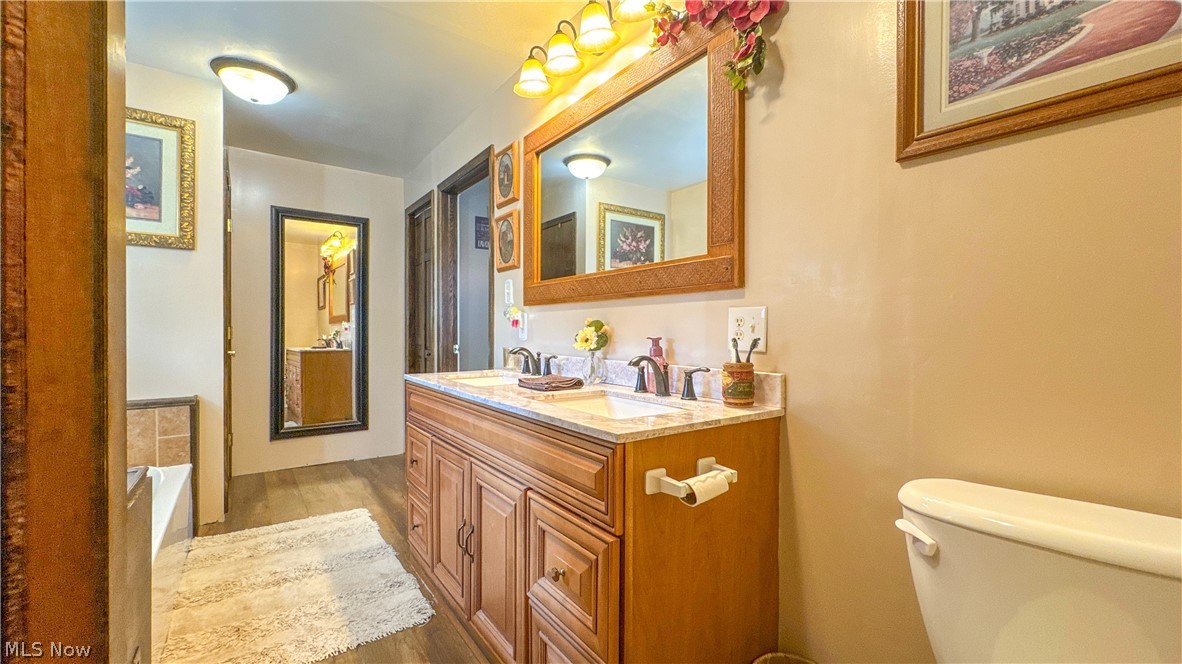 418 E Tuscarawas Avenue Gnadenhutten OH 44629