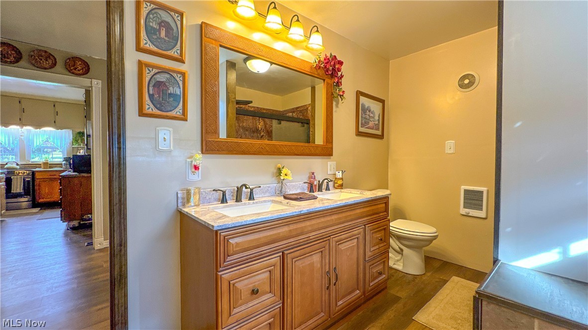 418 E Tuscarawas Avenue Gnadenhutten OH 44629