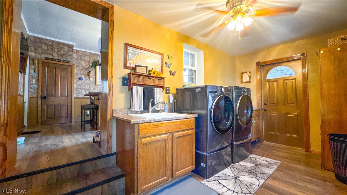 418 E Tuscarawas Avenue Gnadenhutten OH 44629