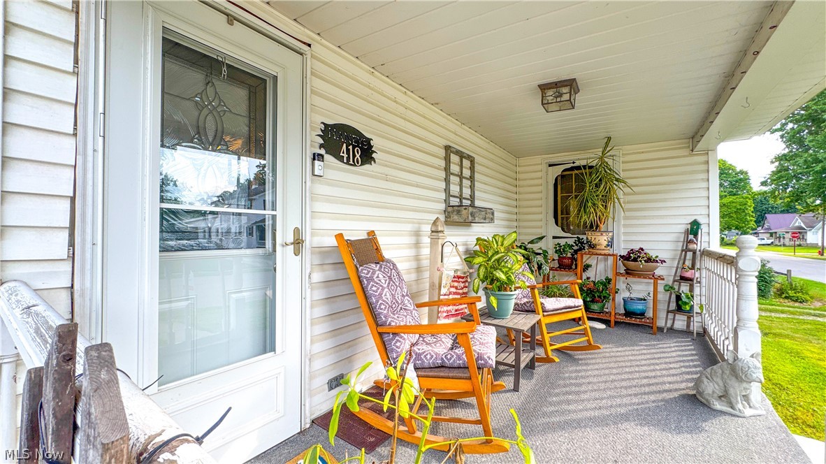 418 E Tuscarawas Avenue Gnadenhutten OH 44629