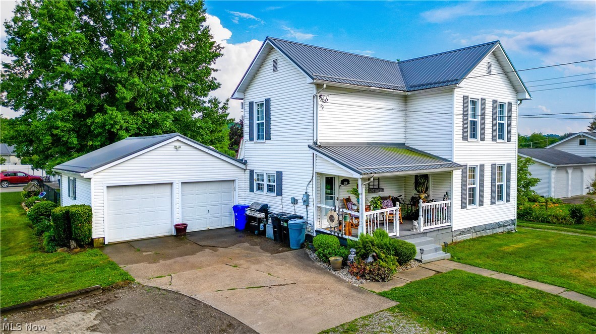 418 E Tuscarawas Avenue Gnadenhutten OH 44629