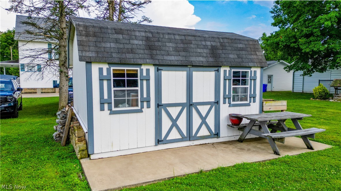 418 E Tuscarawas Avenue Gnadenhutten OH 44629