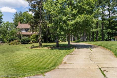 2919 Pine Trails Circle Hudson OH 44236