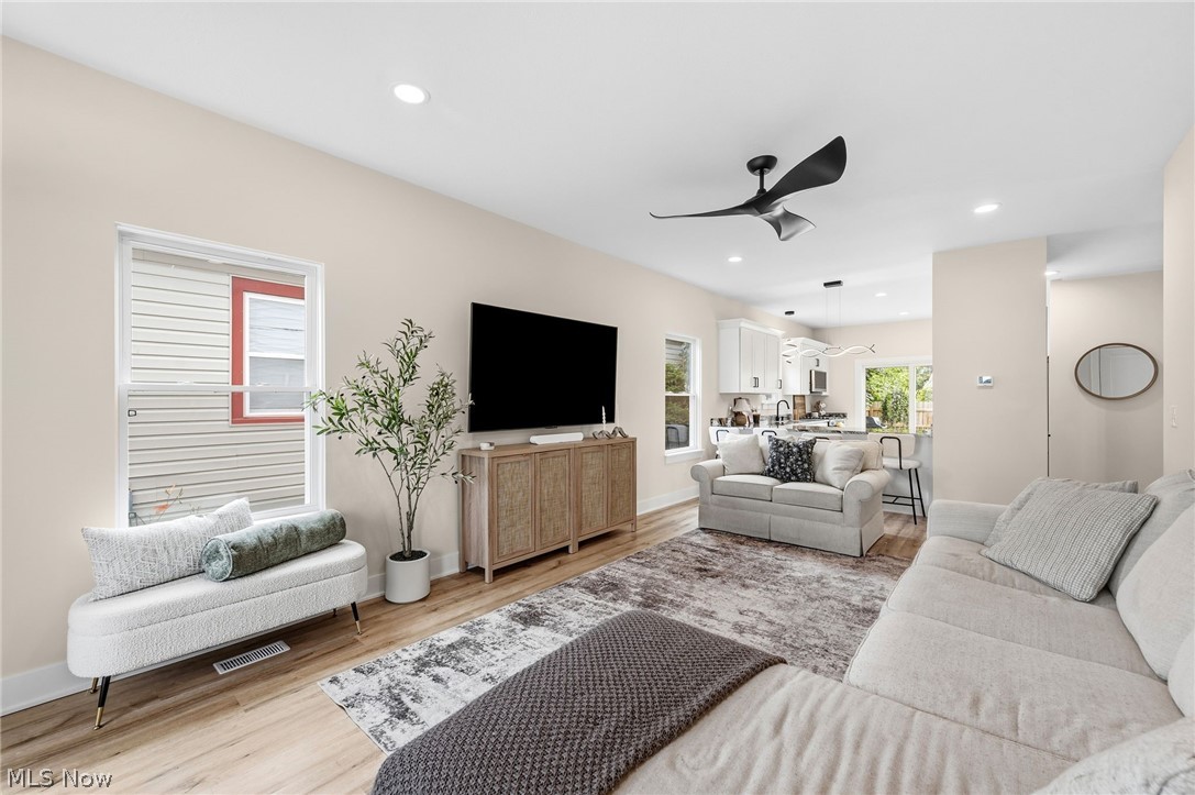 1133 Hayes Avenue Willoughby OH 44094