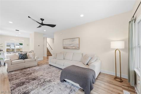1133 Hayes Avenue Willoughby OH 44094