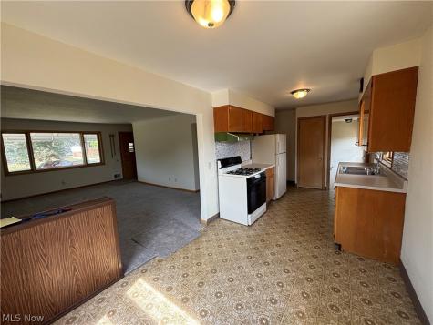 536 Westview Road Bedford OH 44146