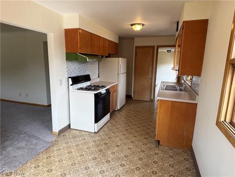 536 Westview Road Bedford OH 44146