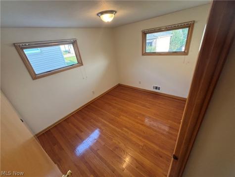 536 Westview Road Bedford OH 44146