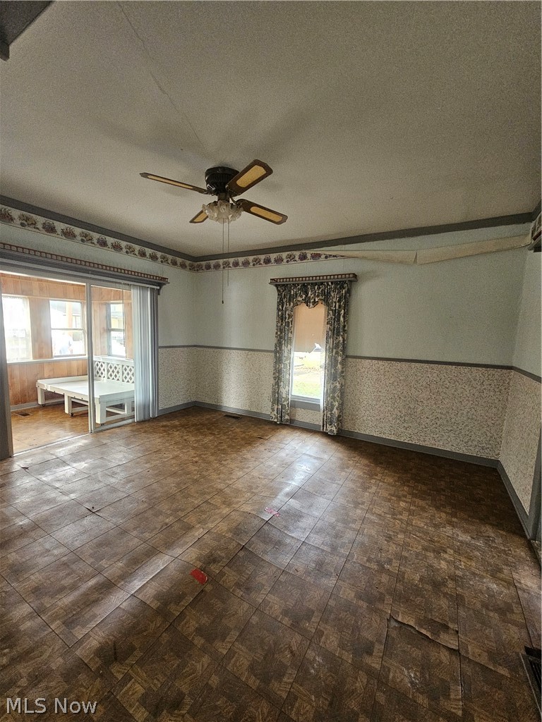 217 S High Street Freeport OH 43973