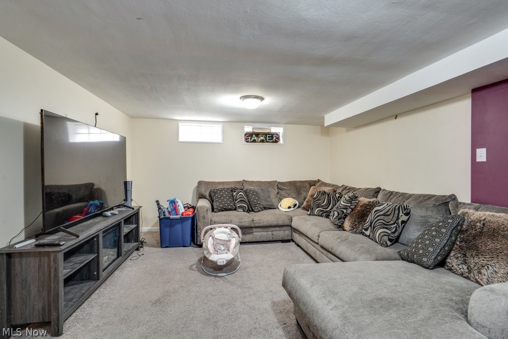 6710 Ackley Road Parma OH 44129