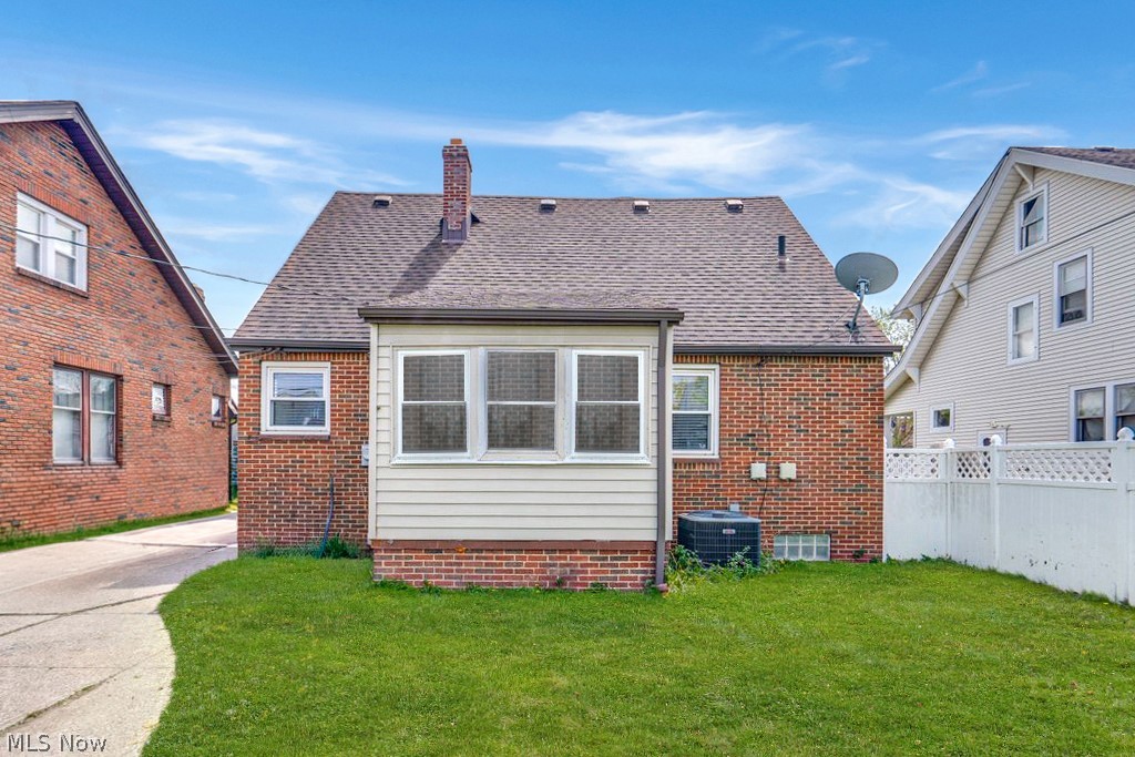 6710 Ackley Road Parma OH 44129