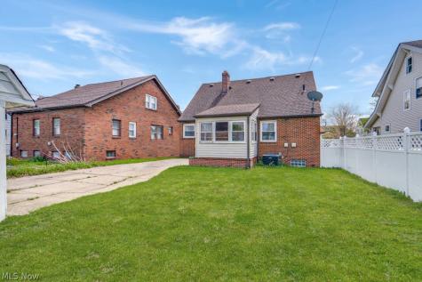 6710 Ackley Road Parma OH 44129