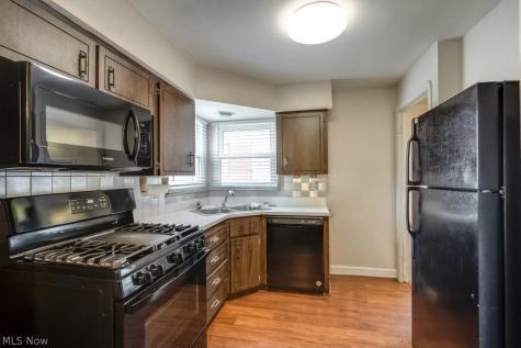 6710 Ackley Road Parma OH 44129
