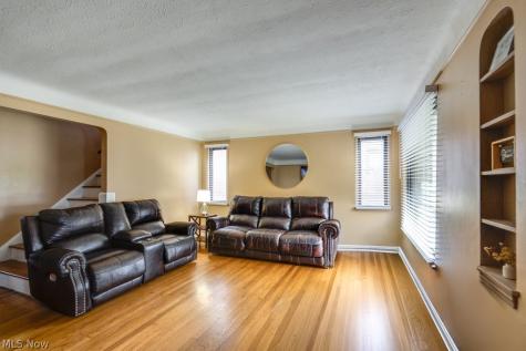 6710 Ackley Road Parma OH 44129