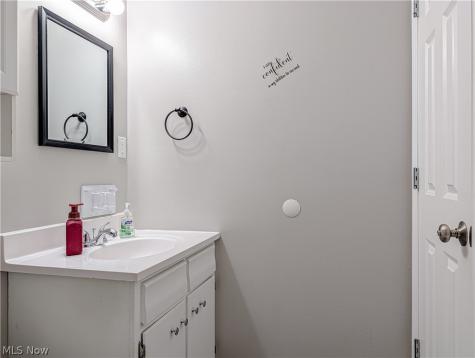 8636 Camelot Avenue NW Canal Fulton OH 44614