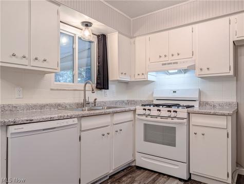 8636 Camelot Avenue NW Canal Fulton OH 44614