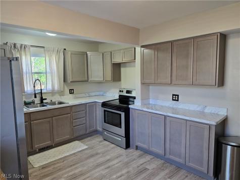 403 High Grove Boulevard Akron OH 44312