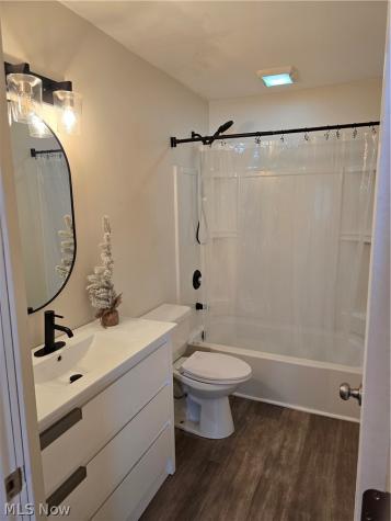 403 High Grove Boulevard Akron OH 44312