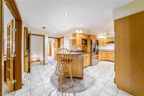 242 Springdale Lane Moreland Hills OH 44022